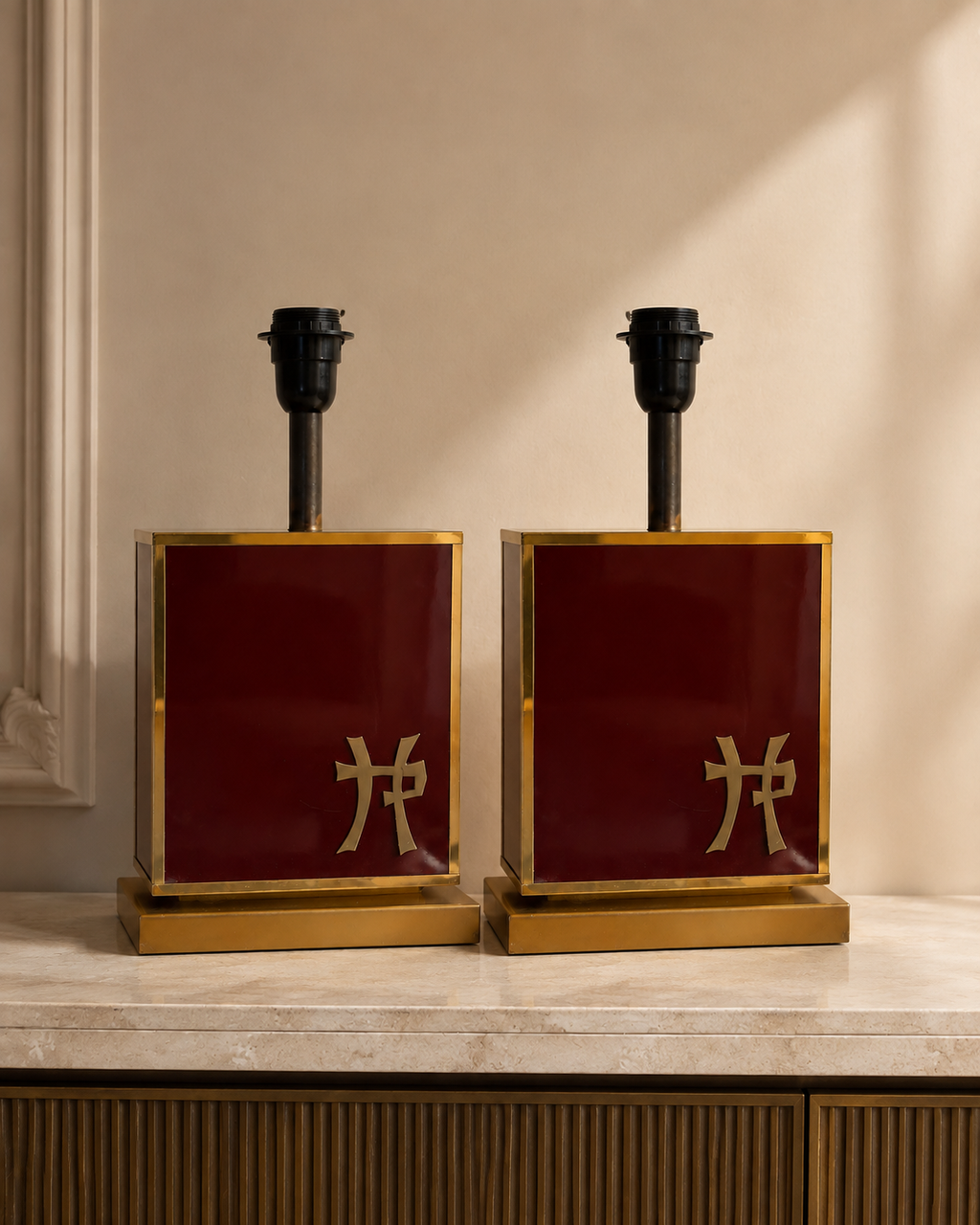 Pair of Geometric Red Lacquered and Brass-Finished Table Lamps, Possibly Attributed to Jean-Claude Mahey – product image 2
