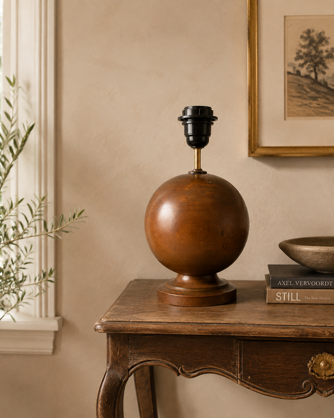 Vintage Wooden Table Lamp – product image 3