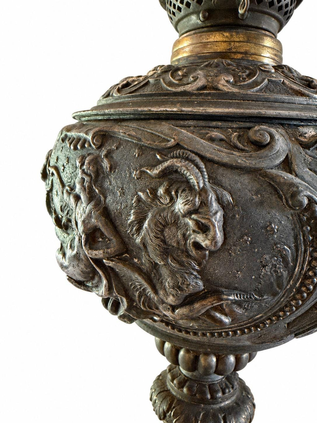 Late Victorian Antique Oil Lamp | Ornate Banquet Lamp | 19th-Century Table Lamp — product image 3