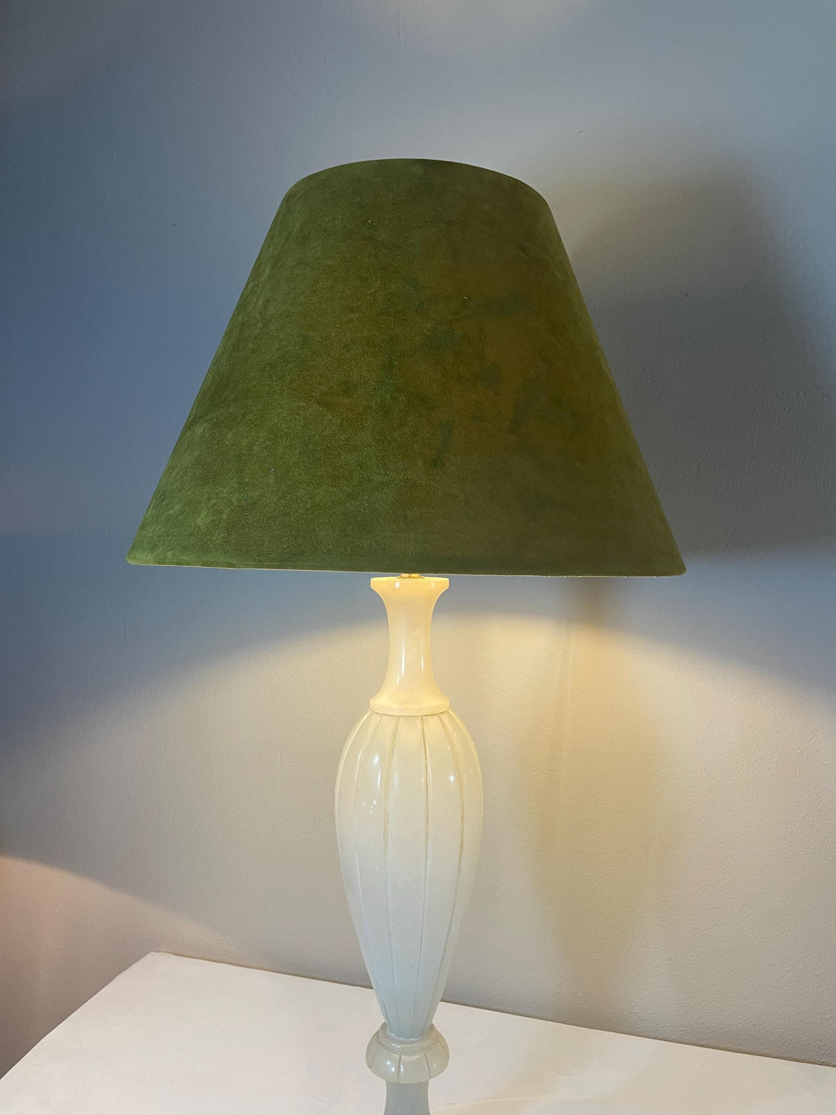 Lampshade in a soft green velvet, with a smooth, matte finish | Handmade in Italy – image 2
